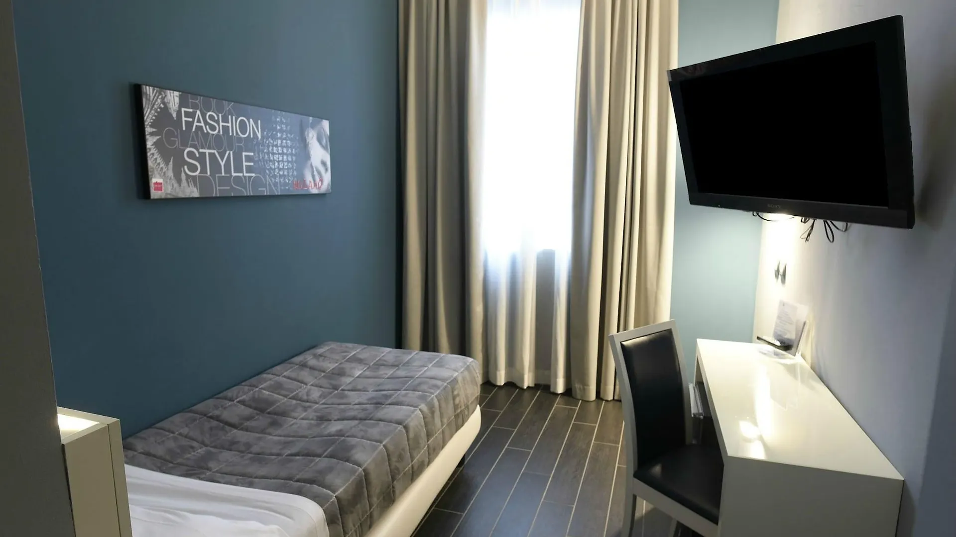 Smart Hotel Central Милан Италия