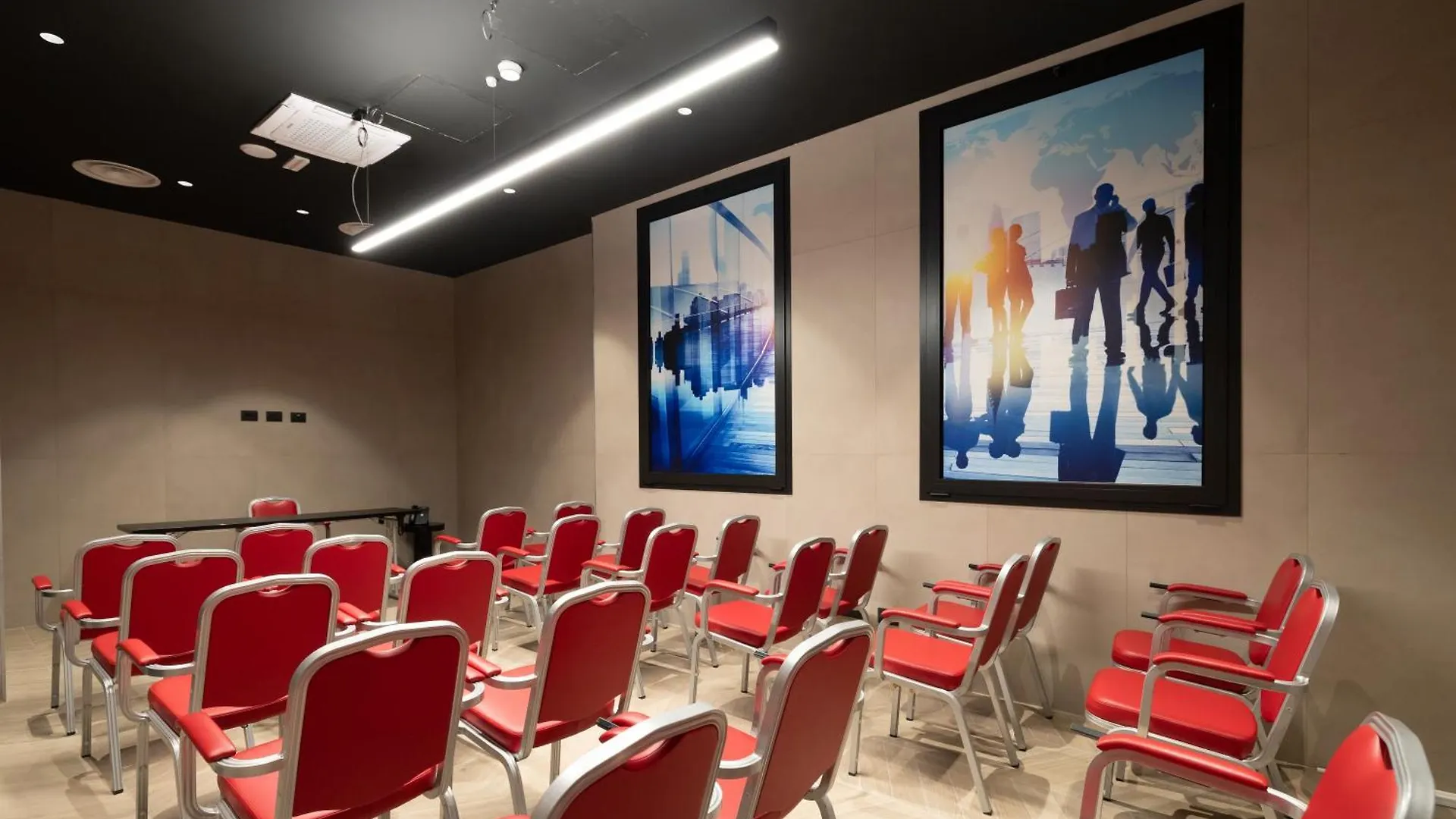 Smart Hotel Central Милан