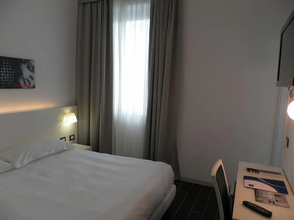 Smart Hotel Central Milan