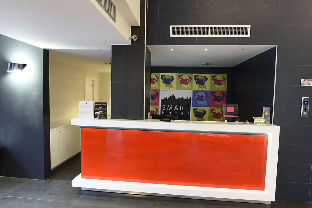 Smart Hotel Central Milan 4*,